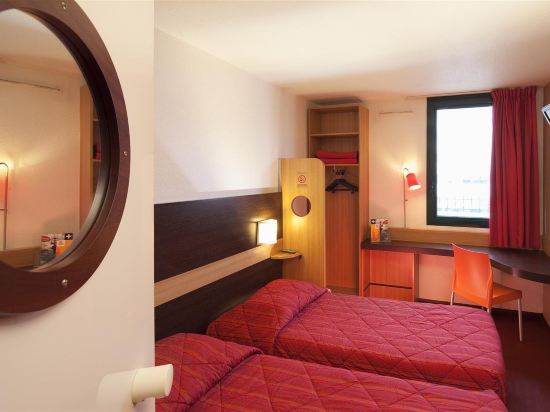 Фото Première Classe Paris Ouest - Gennevilliers Barbanniers