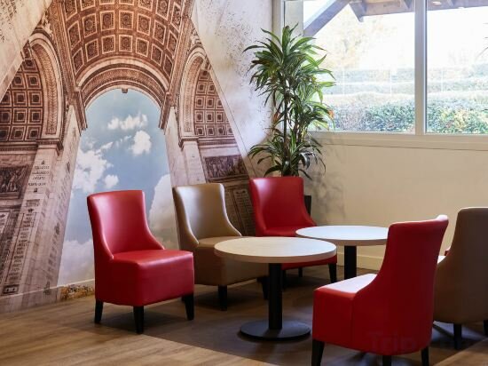 Фото B&b Hotel Marne-la-Vallée Chelles