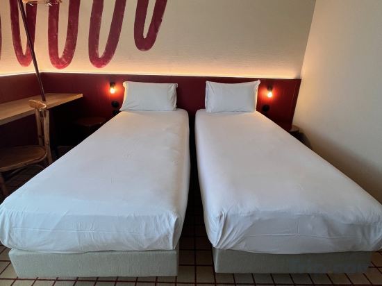 Фото The Originals City, Hôtel du Phare, Bordeaux Mérignac