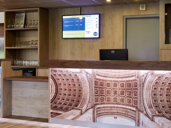 Фото B&b Hotel Marne-la-Vallée Chelles