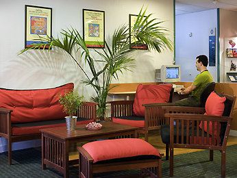 Фото Ibis Bordeaux Pessac Route des Vins Hotel