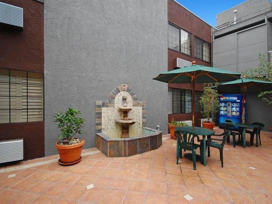 Фото SureStay Hotel by Best Western Beverly Hills West La