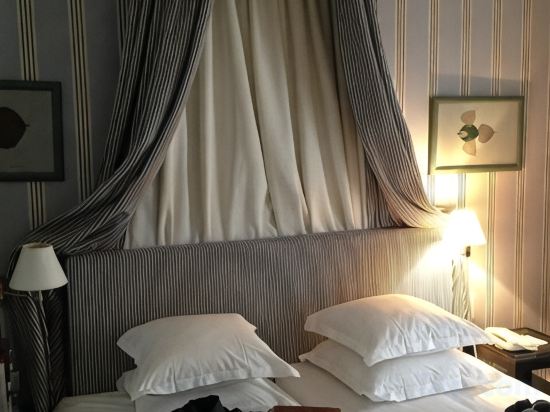 Фото Le Belgrand Hotel Paris Champs Elysees, Tapestry Collection by Hilton