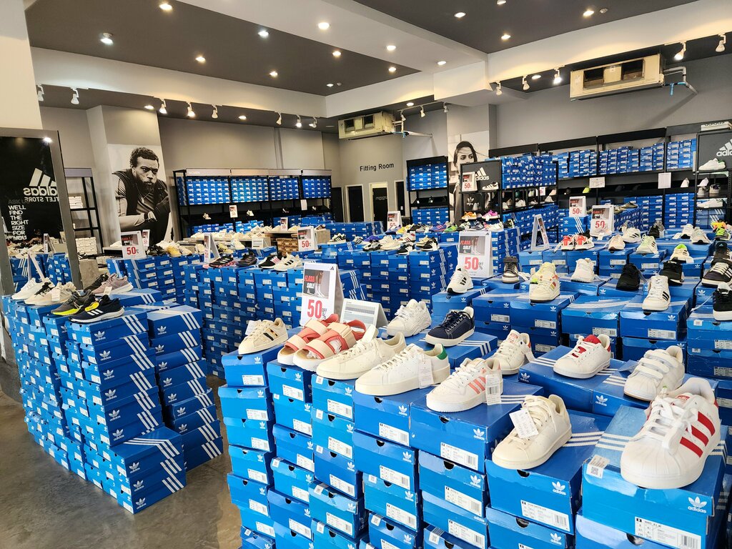 Sportswear and shoes Adidas Outlet, Pattaya, photo