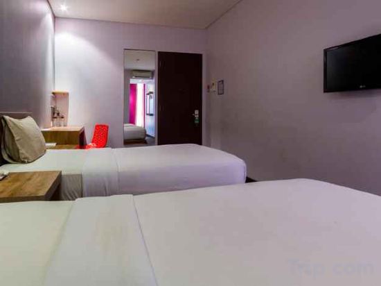 Фото Plan B Hotel