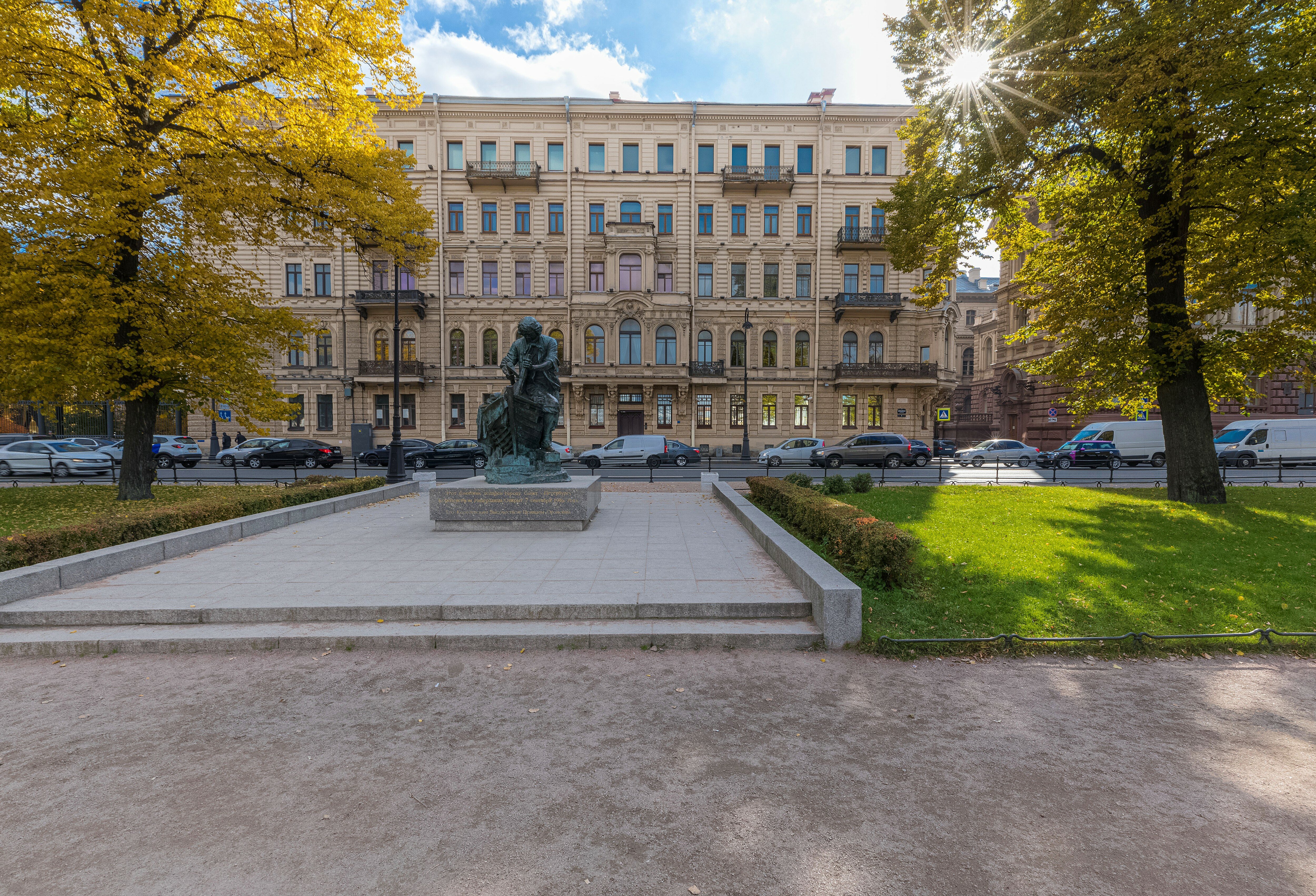 Фото А6 у Эрмитажа