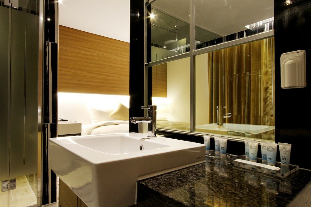 Фото Royal Prime Hotel