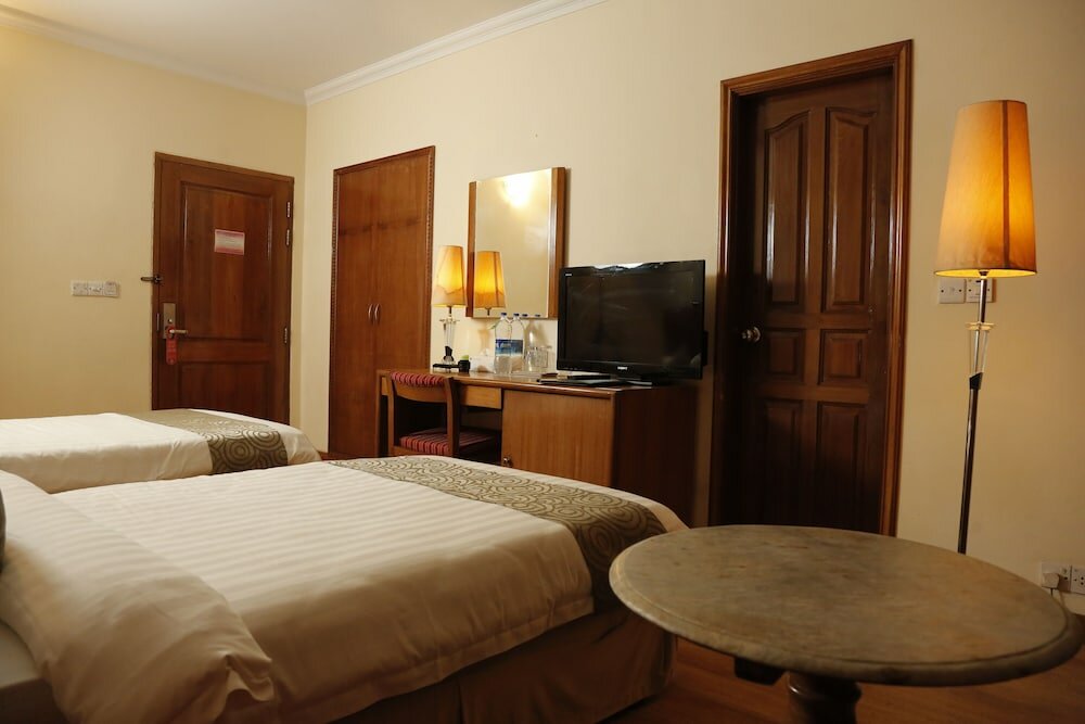 Фото Hotel Swiss Garden