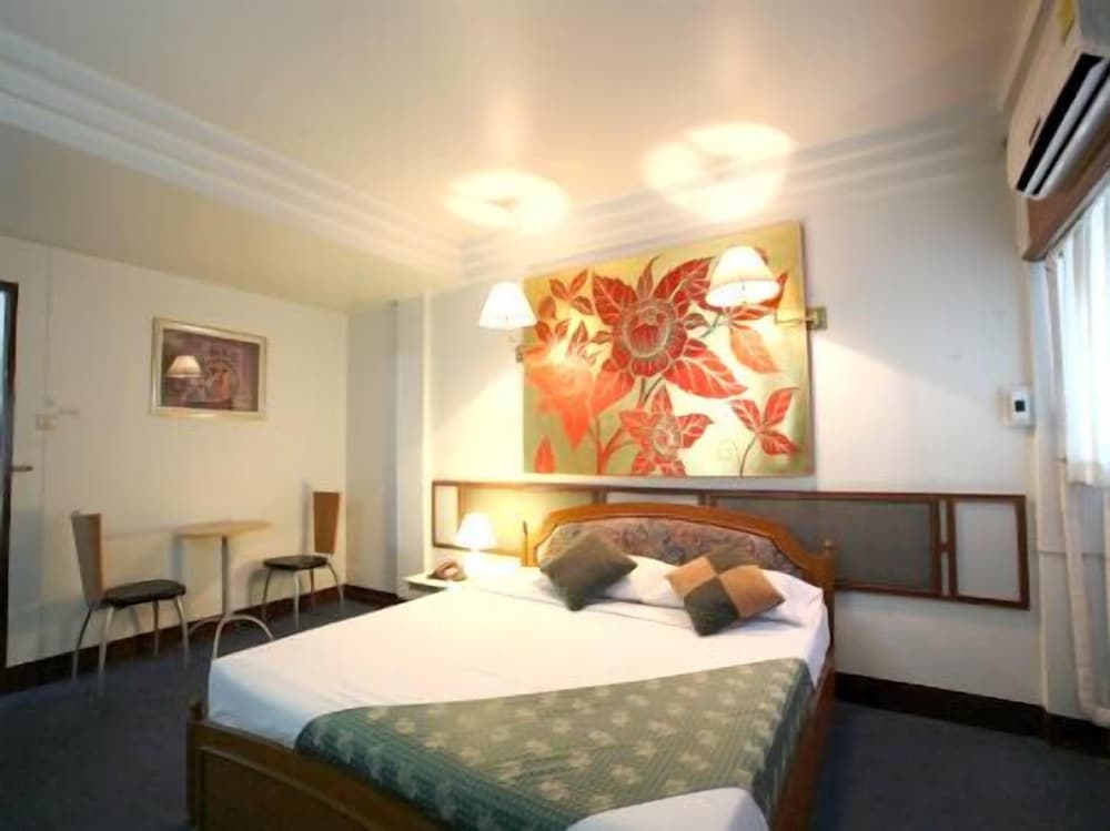 Фото Highway Hotel