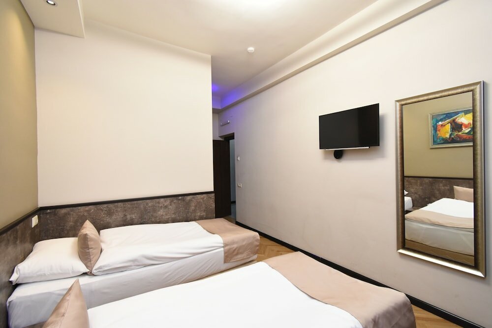 Фото Yerevan Boutique Hotel