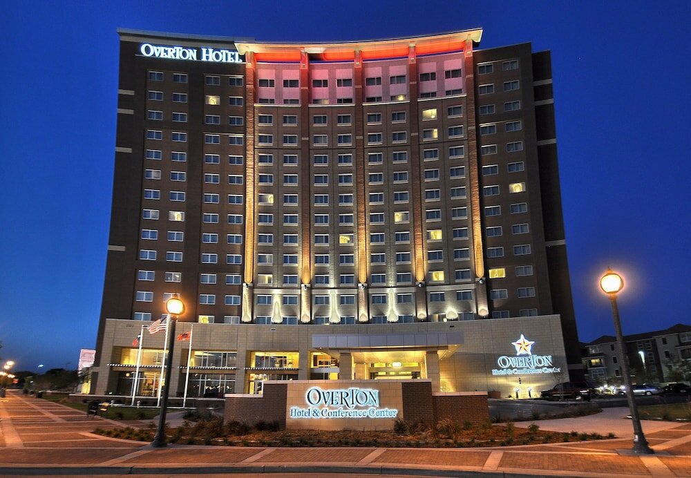 Фото Overton Hotel and Conference Center