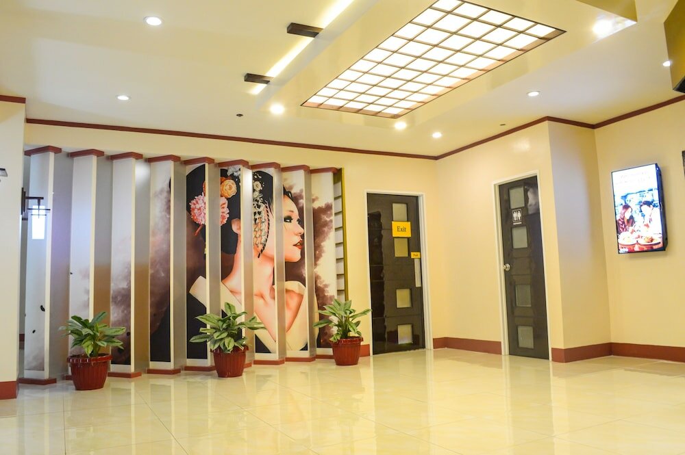 Фото Hotel Sogo Lrt Monumento Station