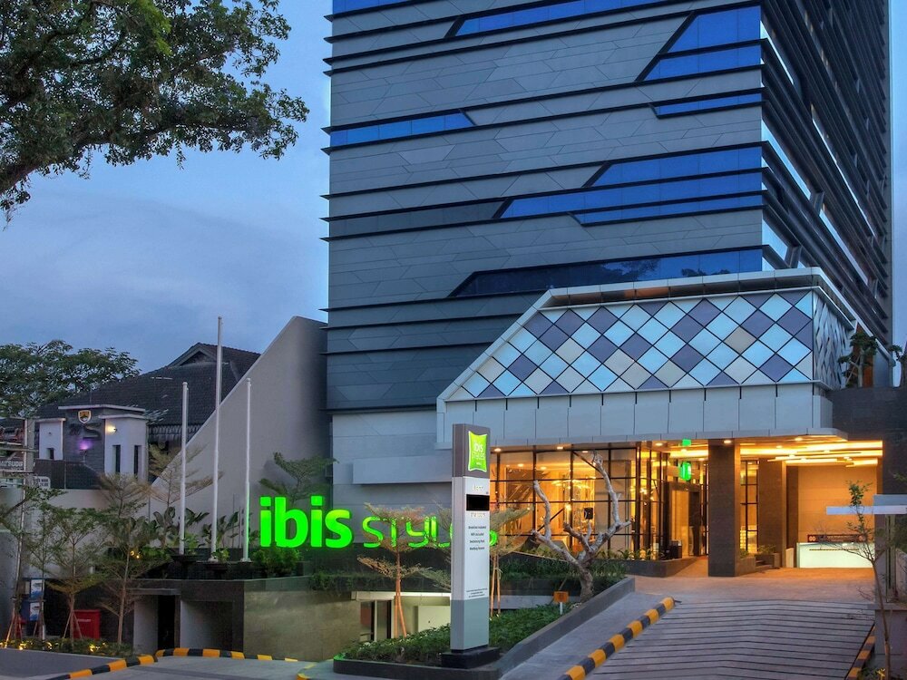 Фото Ibis Styles Medan Pattimura