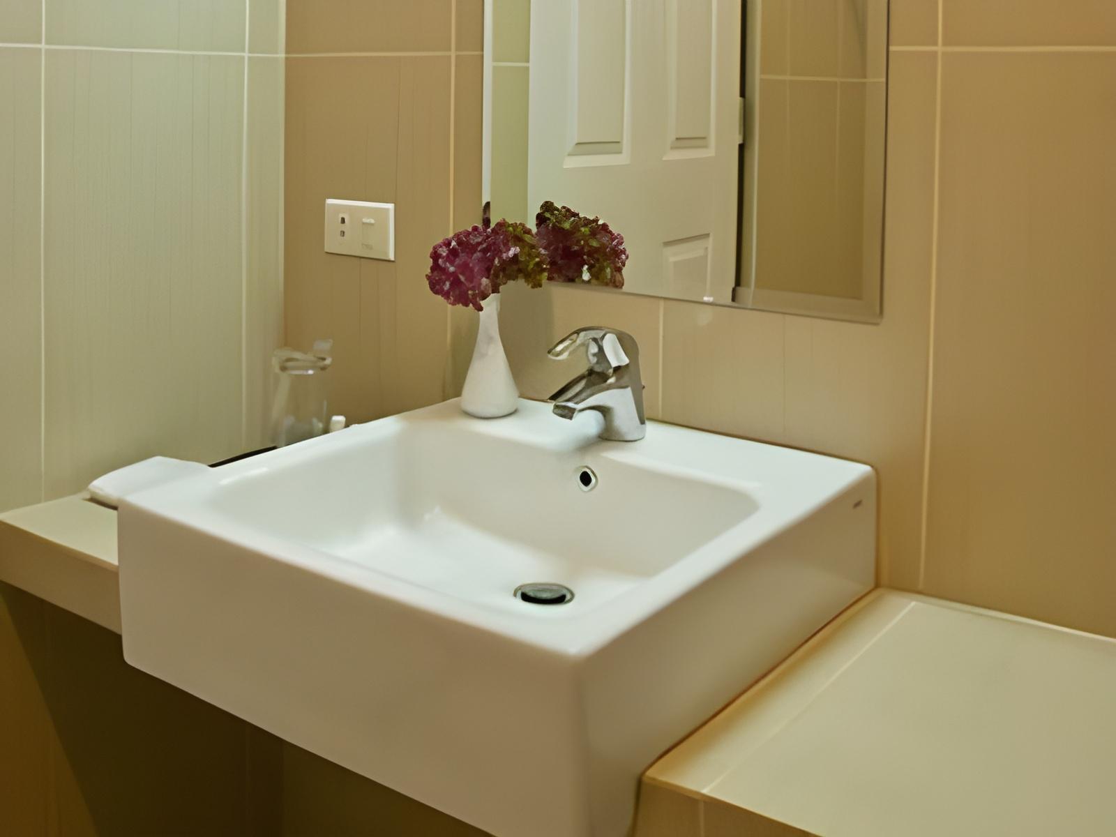 Фото U Village Hotel And Villa