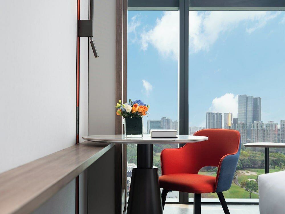 Фото Holiday Inn Express Shenzhen Futian Center