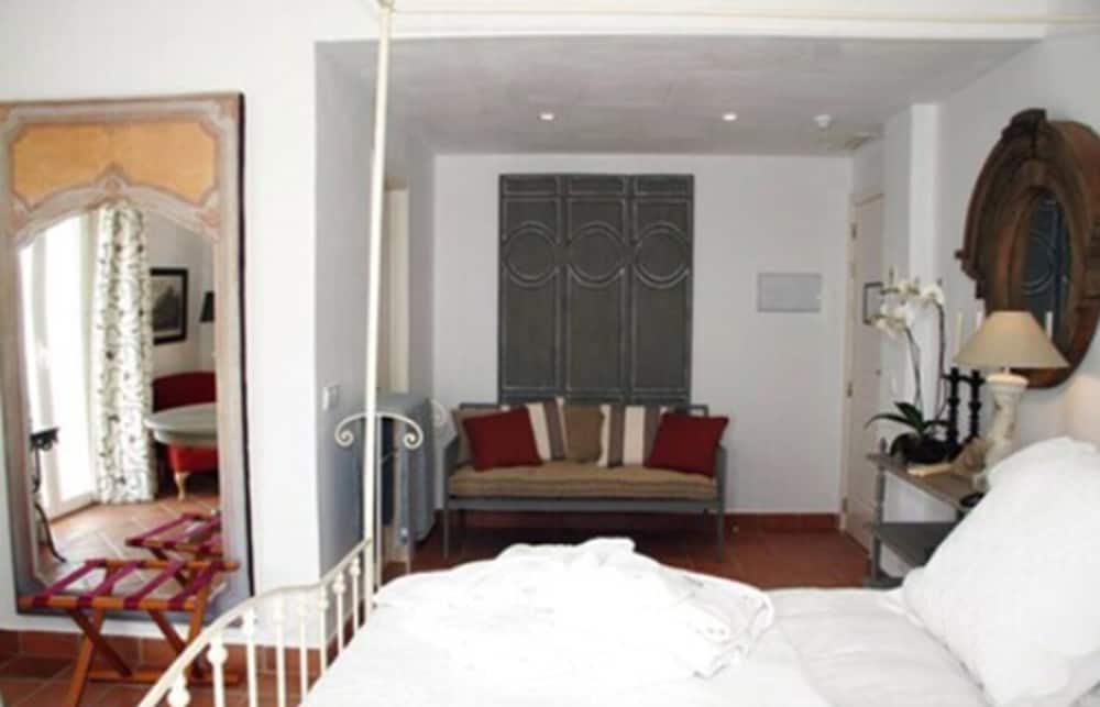 Фото B bou Hotel Cortijo Bravo