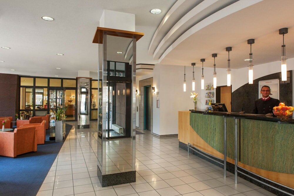 Фото IntercityHotel Freiburg