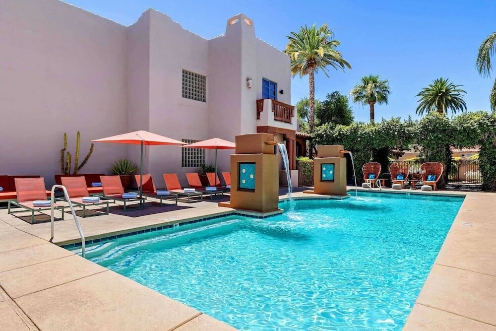 Фото Лодж он Десерт