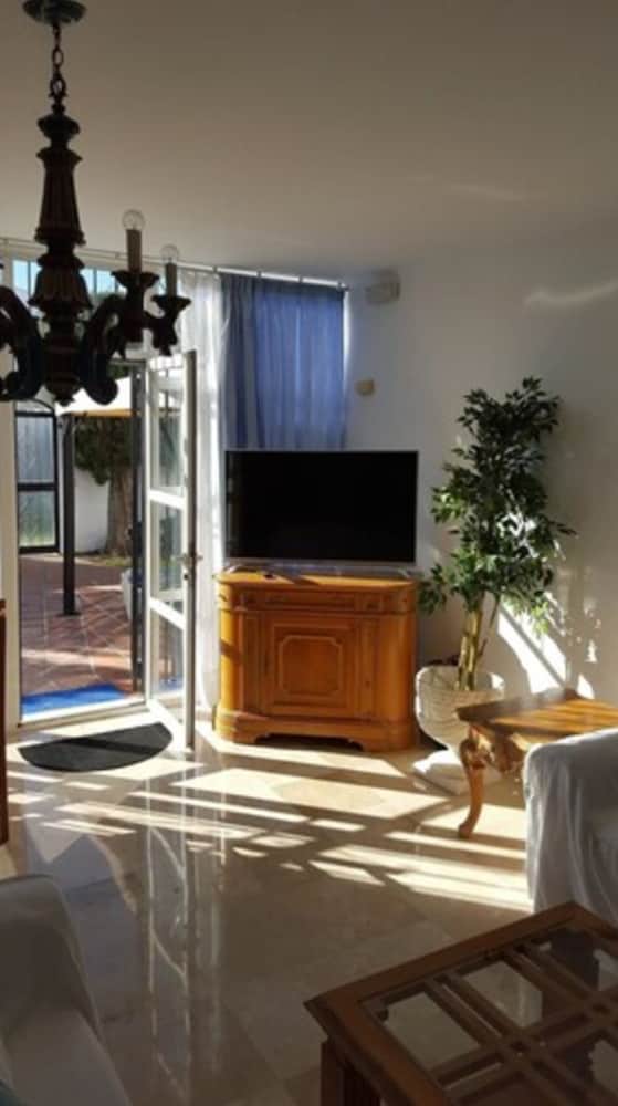 Фото El Capistrano Complejo de Apartamentos Turísticos