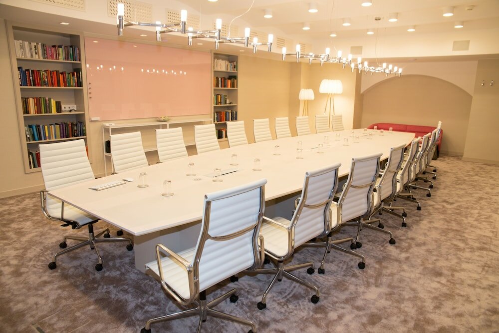 Фото Hotel Rival