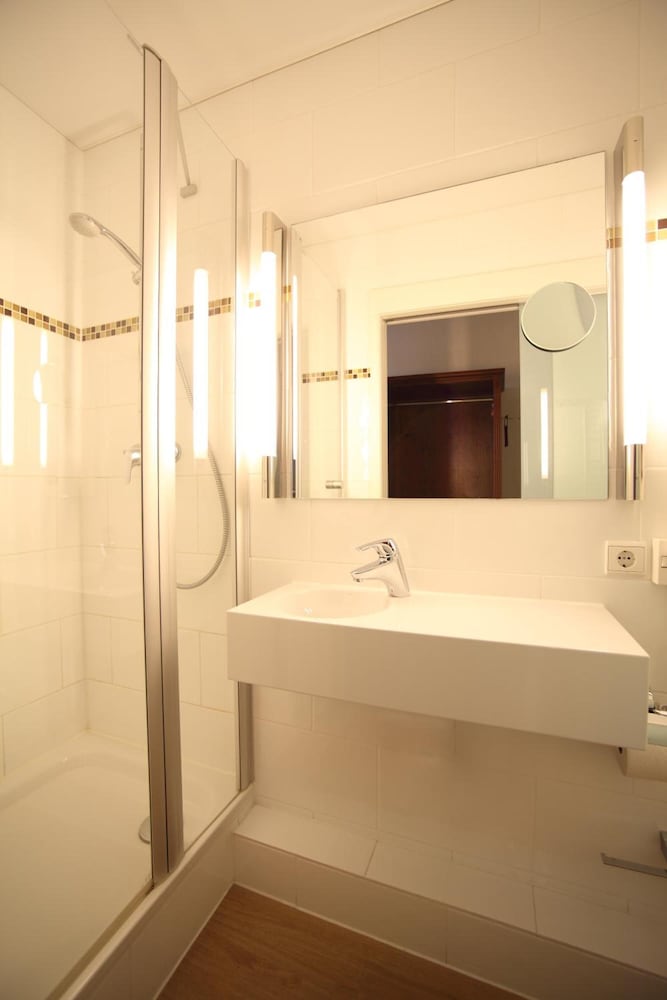 Фото Hotel Alster-Hof