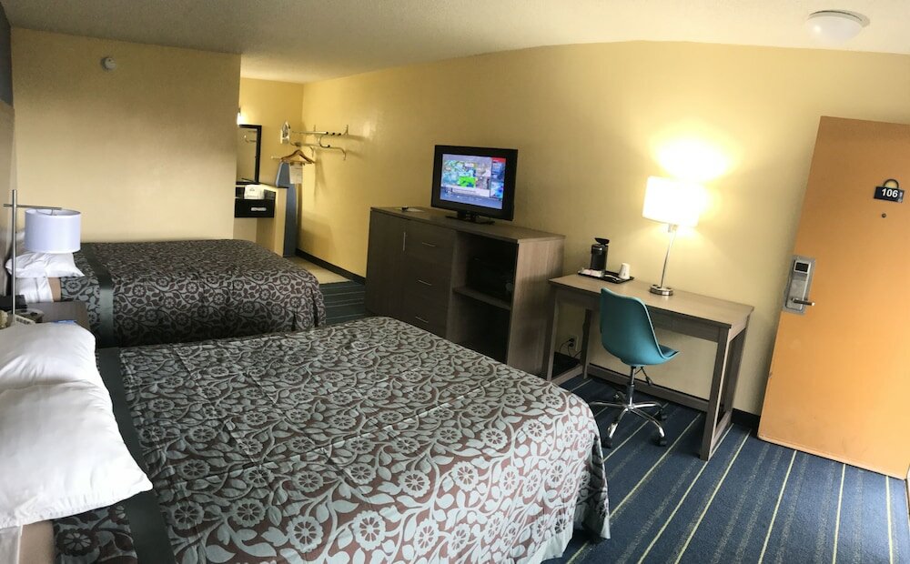 Фото Days Inn by Wyndham Salem