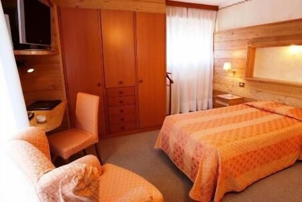 Фото Hotel Pavillon