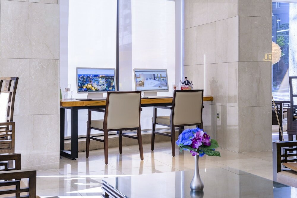 Фото Shin Shin Hotel Jeju Airport