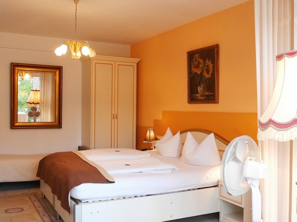 Фото Haus Mooren Hotel Garni