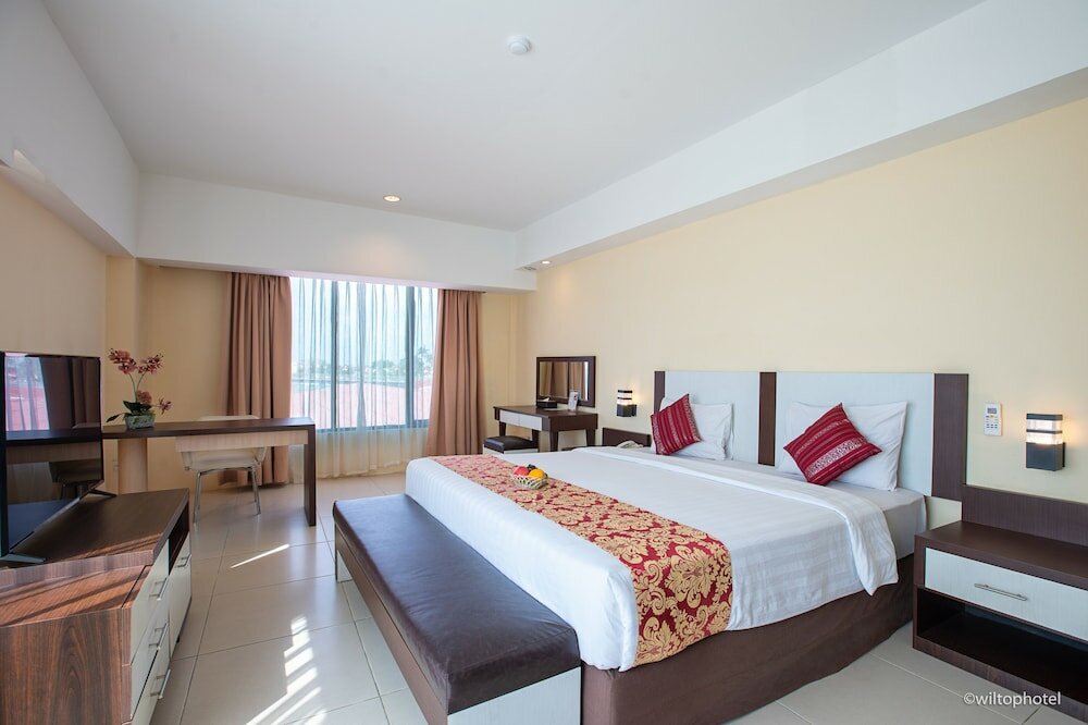 Фото Wiltop Hotel