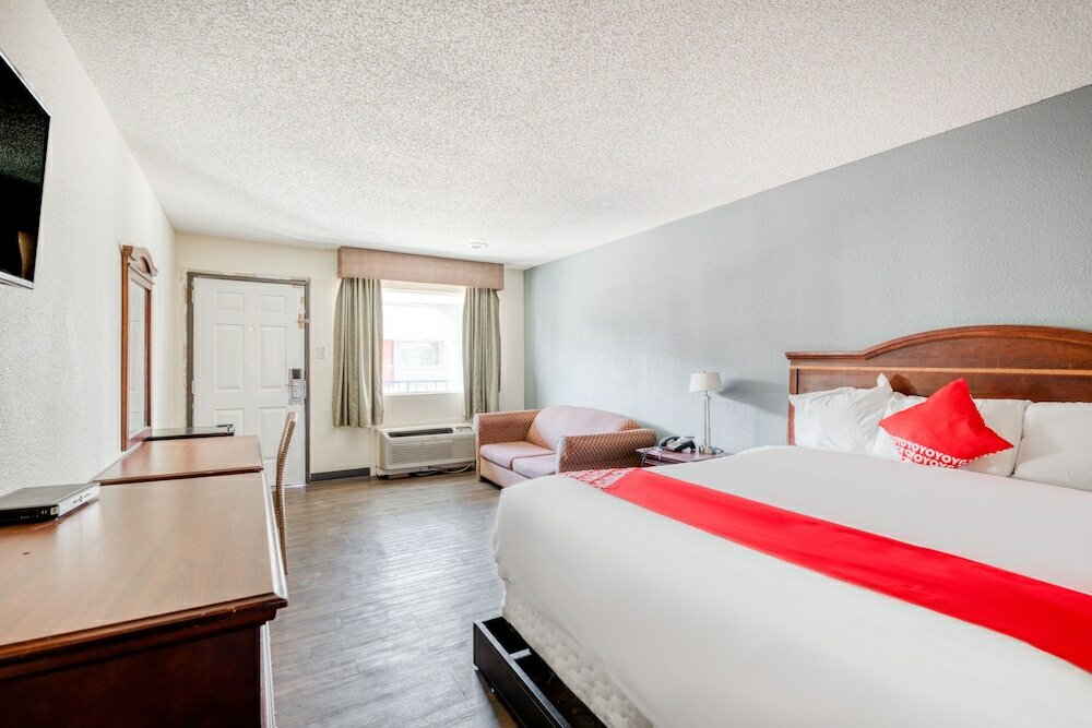 Фото Oyo Hotel Rosenberg Tx I-69