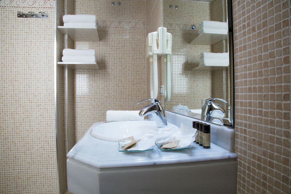 Фото Hotel Córdoba Centro