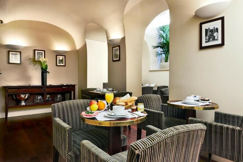 Фото Golden Tulip Washington Opera