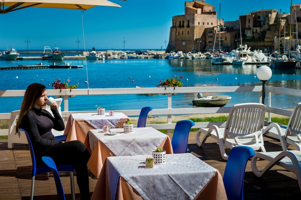 Фото Hotel Cala Marina