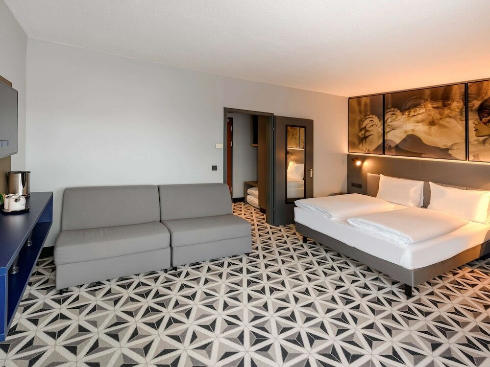 Фото Mercure Hotel Freiburg Am Muenster