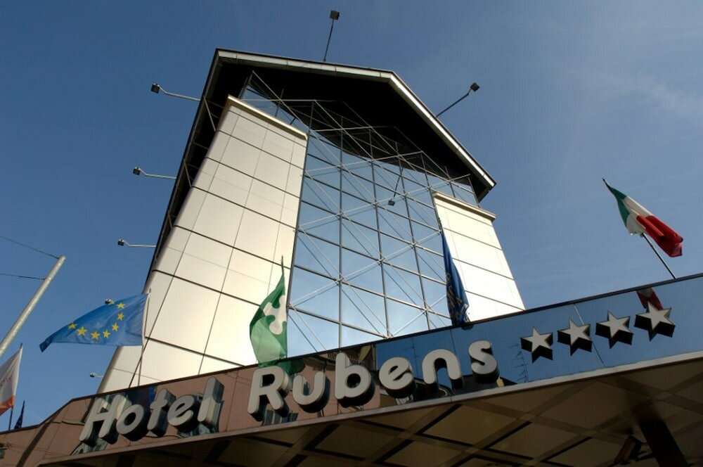 Фото C-hotels Rubens