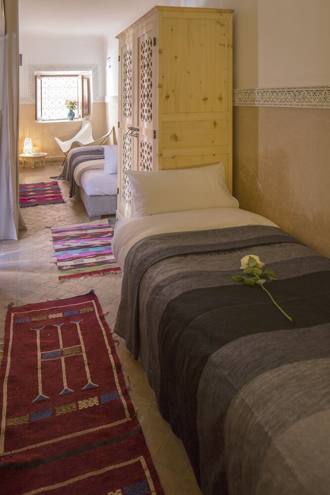 Фото Riad Assala