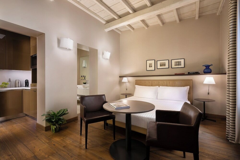 Фото Palazzo Scanderbeg