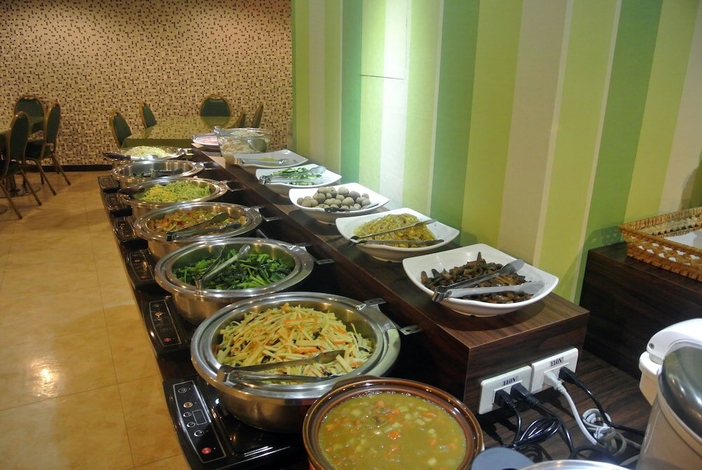 Фото New World Hotel