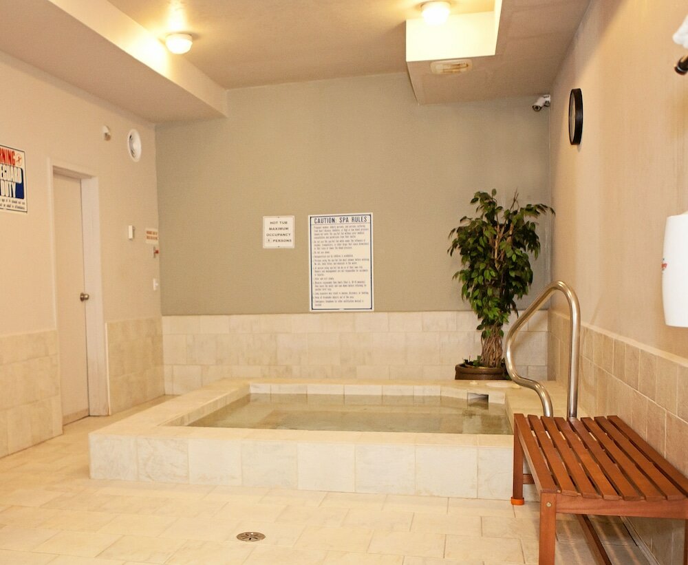 Фото Super 8 by Wyndham Cochrane