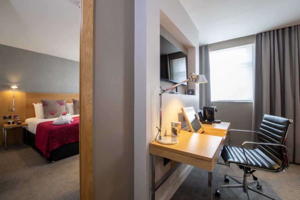 Фото Apex Temple Court Hotel