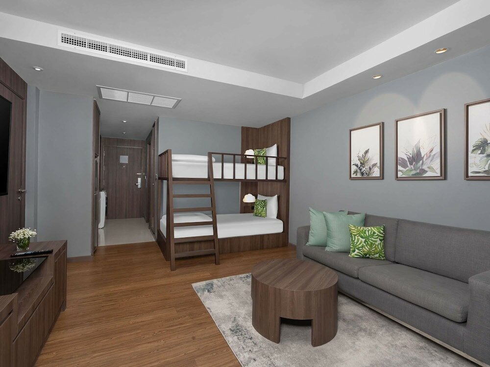 Фото Novotel Living Bangkok Sukhumvit Legacy