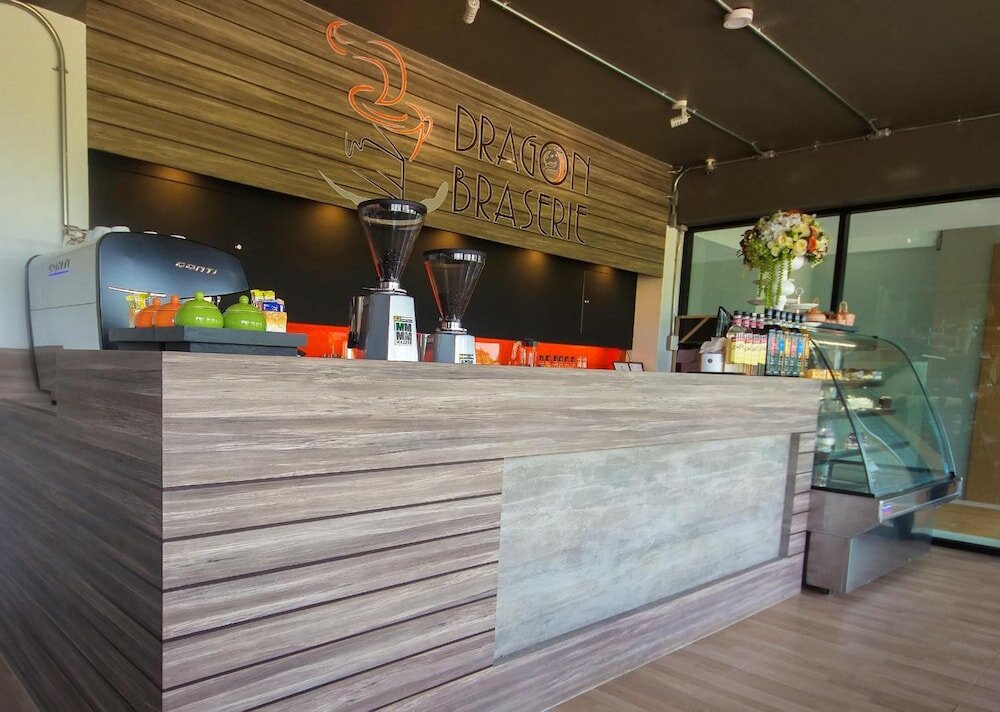 Фото Dragon River Avenue Hotel