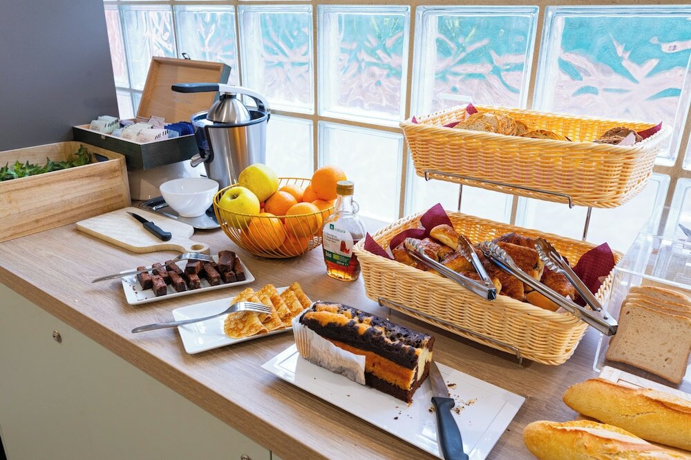 Фото Zenitude Hôtel-Résidences Le Cannet