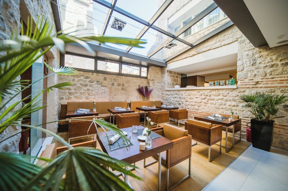 Фото Hotel Vestibul Palace