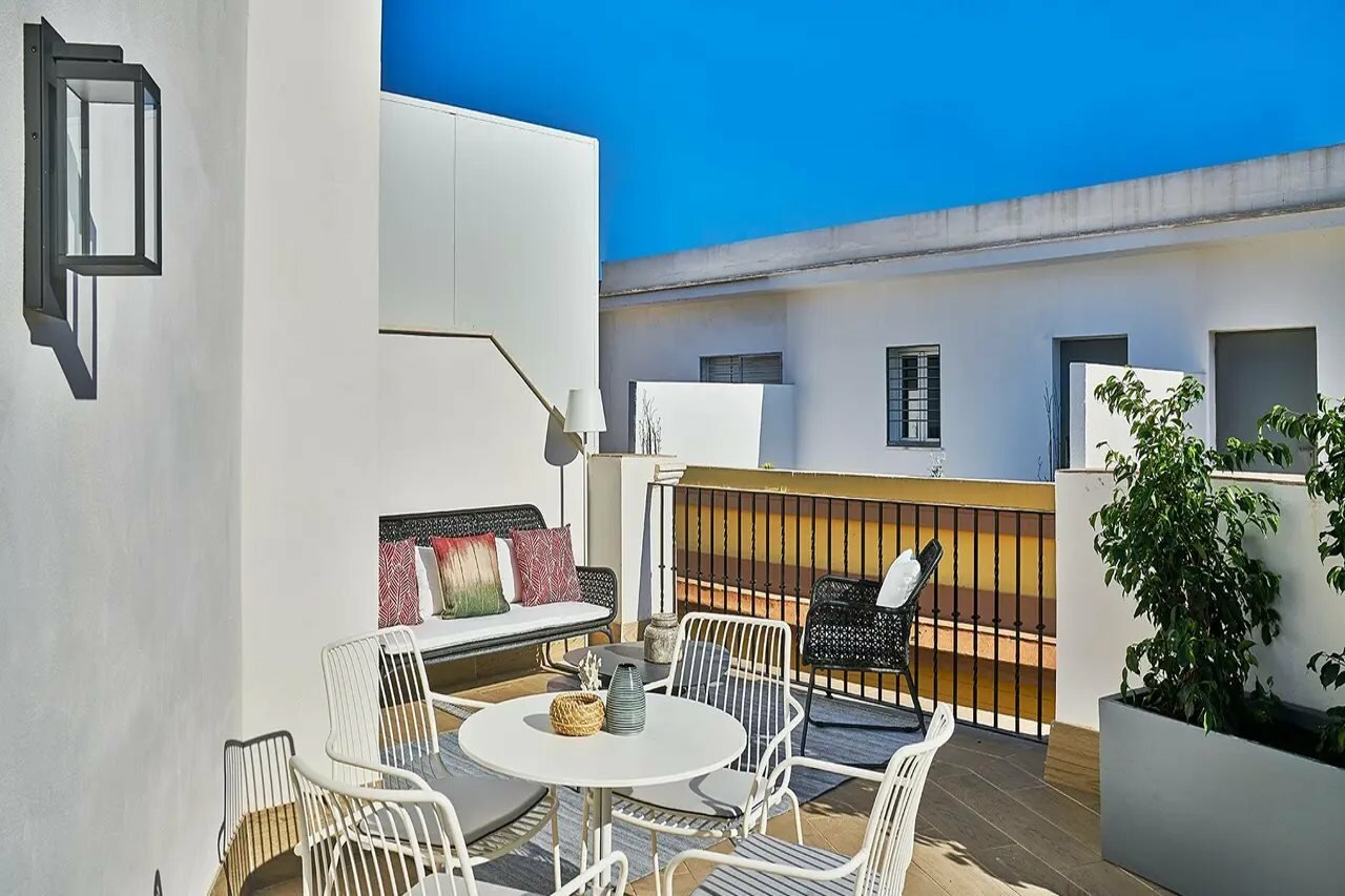 Фото Vincci Molviedro Suites Apartments