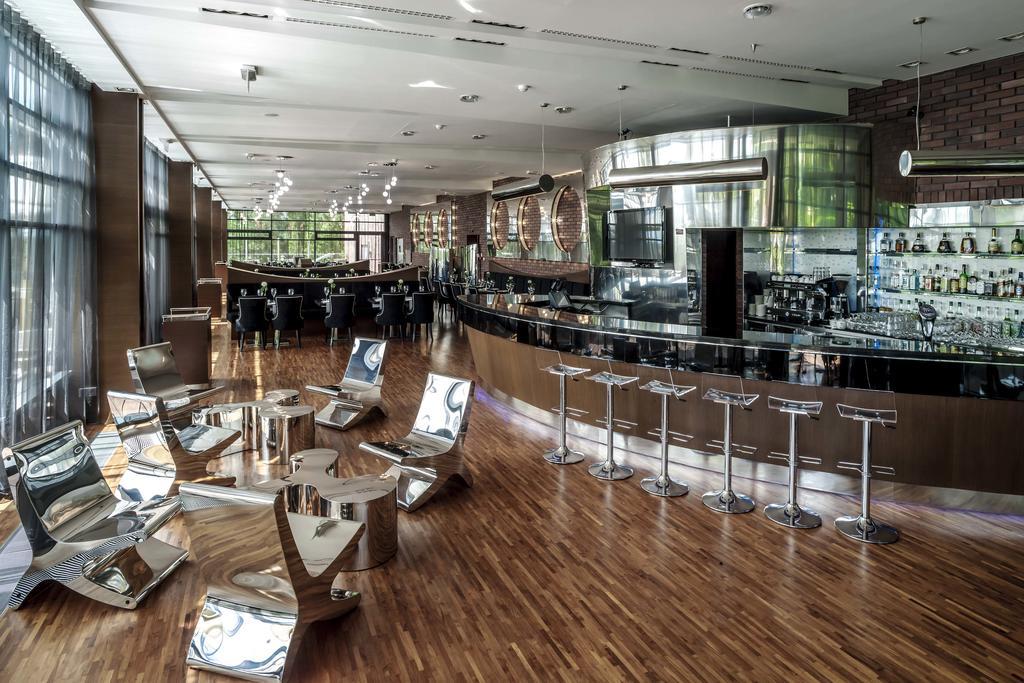 Фото Hotel Warszawianka