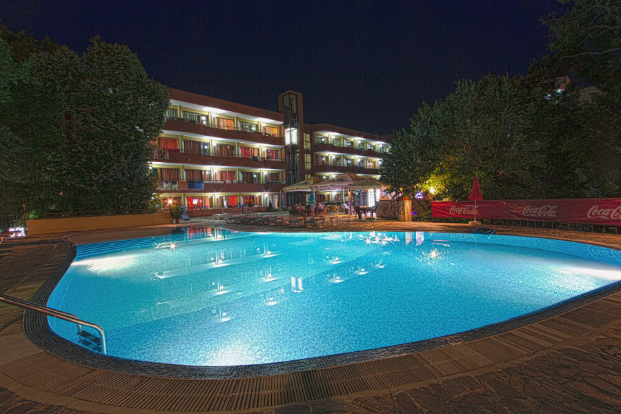 Фото отеля 1