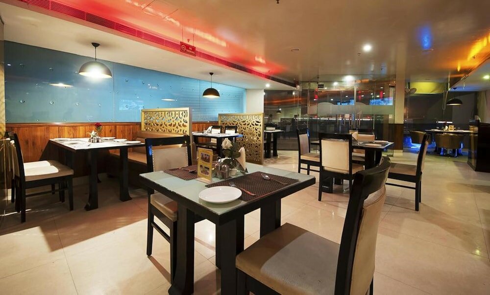 Фото Hotel Ramhan Palace