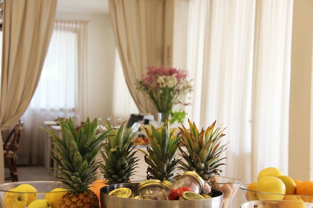 Фото Hotel Bijou